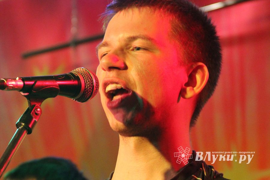 ​Фестиваль живой музыки «Арена фест» прошел в Великих Луках  (фото)