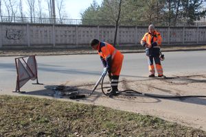 Ямочный ремонт на ул. Нелидовской (ФОТО)