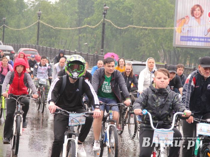 Зигзаг здоровья выполнили великолукские велосипедисты (ФОТО)