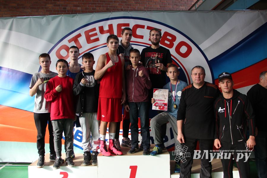 В Великих Луках прошел турнир по боксу памяти Е. Клевцова (ФОТО)