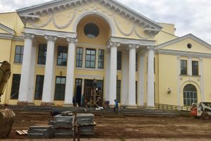 Начались работы по благоустройству территории вокруг Драмтеатра (ФОТО)