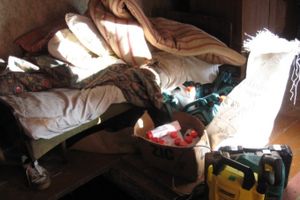 В Псковской области полиция изъяла у двоих граждан крупную партию наркотиков, а также оружие и боеприпасы (ФОТО)