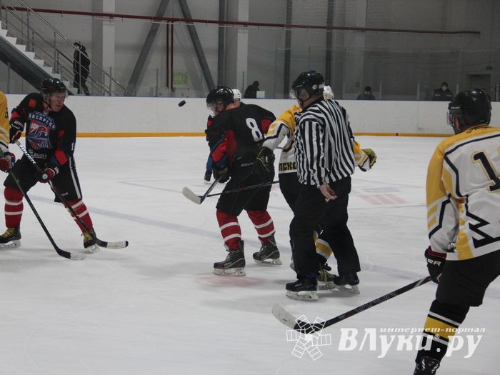 Матч в рамках Регионального Чемпионата НХЛ прошел в «Айсберге» (ФОТО)