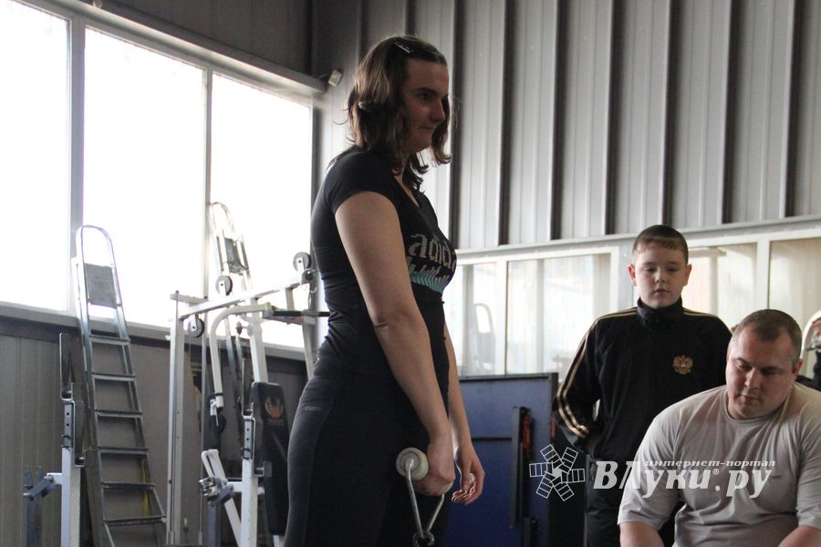 В Великих Луках прошел Чемпионат города по Русскому жиму и армлифтингу (фото)