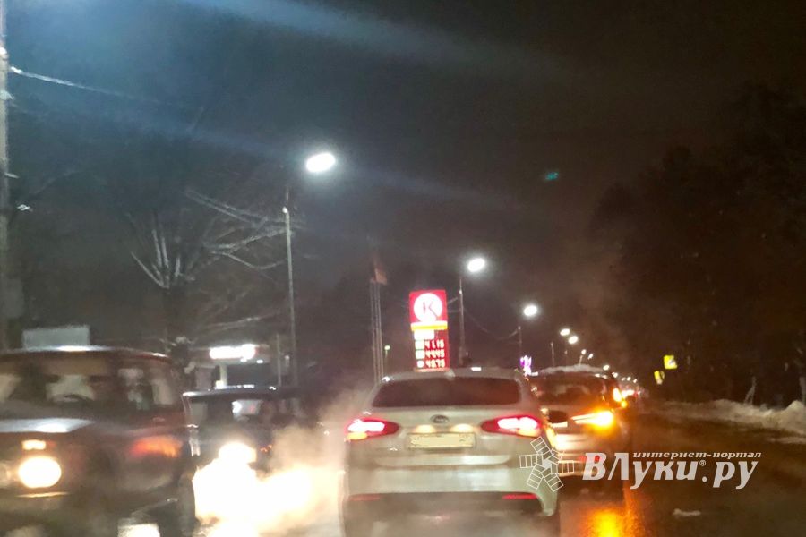 В Великих Луках произошло тройное ДТП (ФОТО)