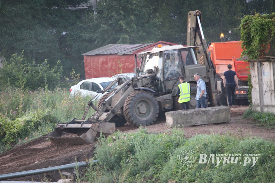 Великолукскую семью спасли из изоляции (ФОТО)