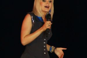 ДК ЛК Великие Луки: Две звезды в одном концерте (фото)