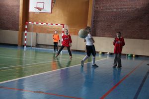 В Великих Луках прошел областной этап по мини-футболу среди девочек (фото)