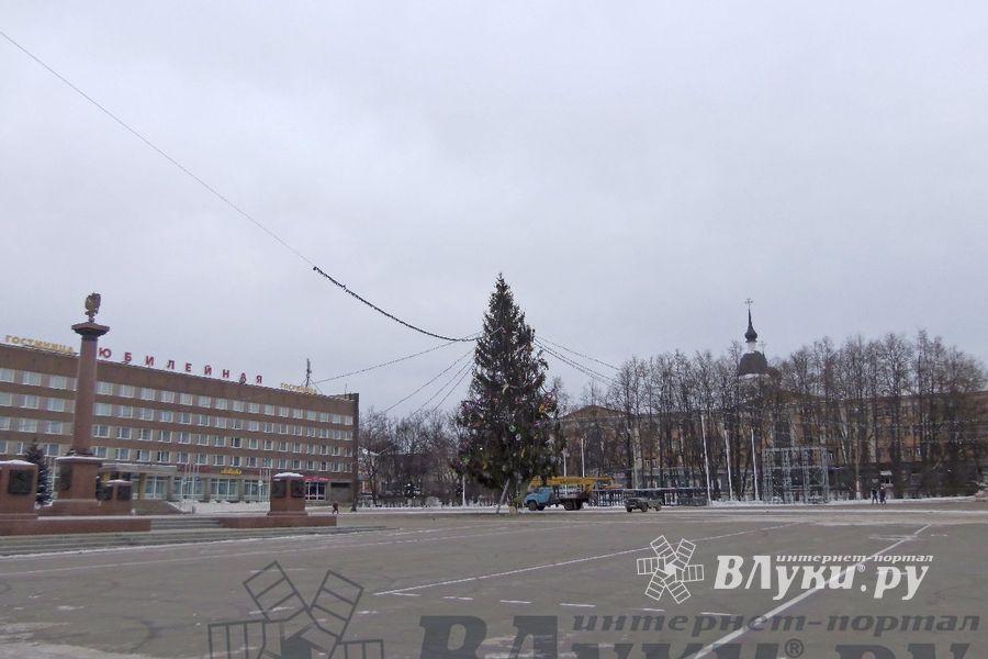 Город готовится к Новому году