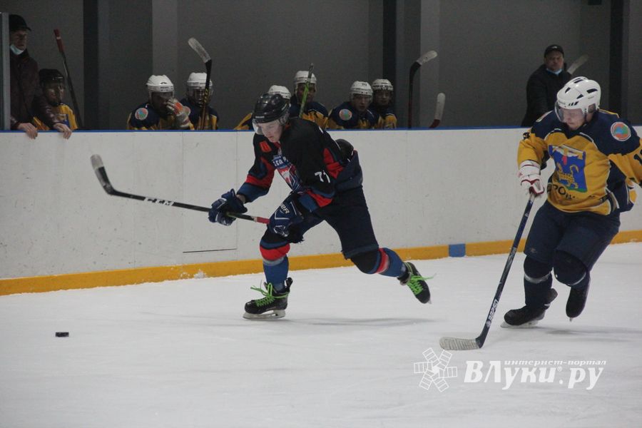 «Экспресс» с разгромным счетом обыграл «Родину» (ФОТО)