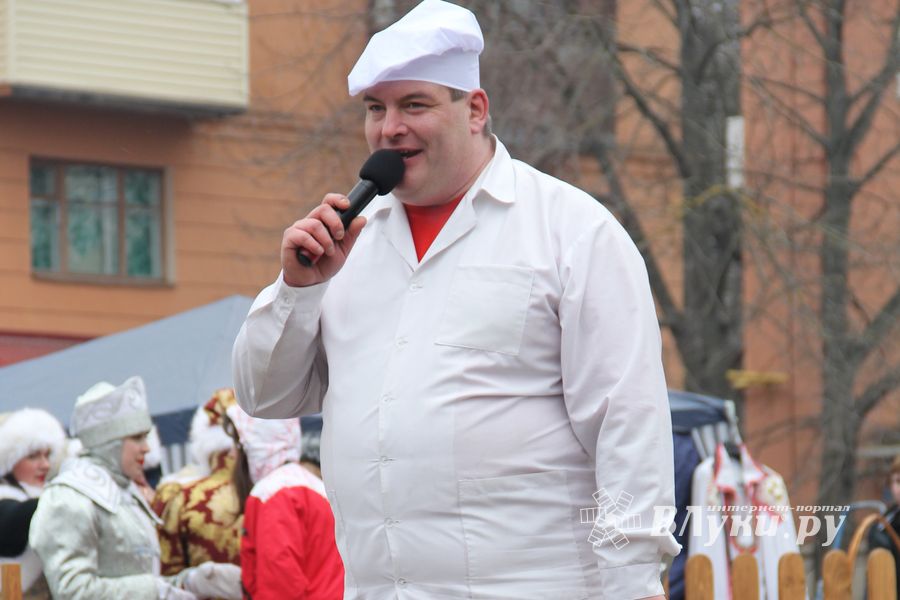 Гуляния широкой великолукской Масленицы