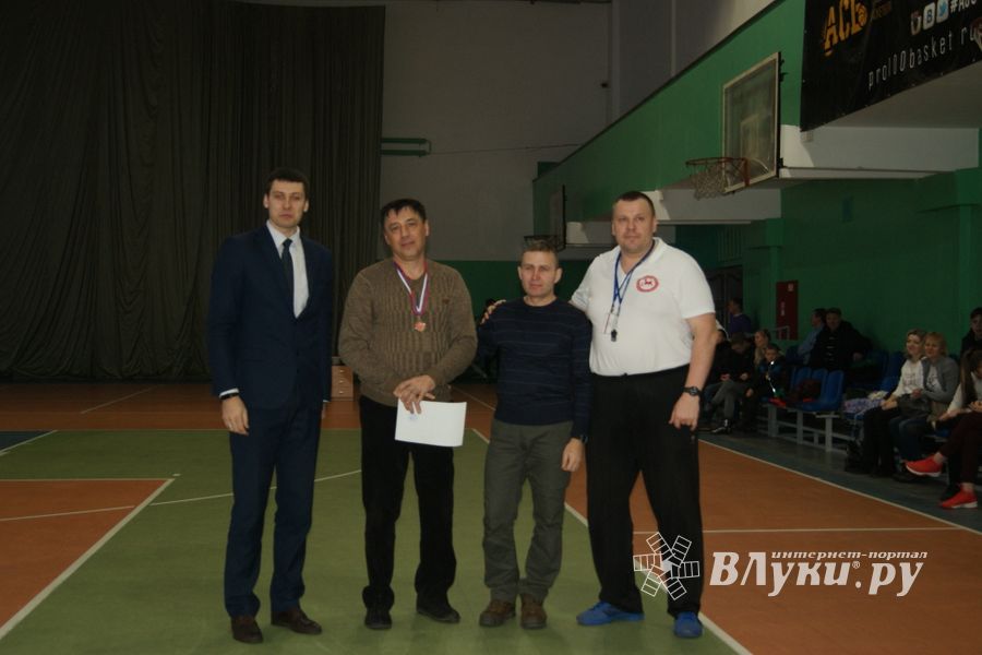 Великолучане завоевали бронзу на Международном турнире по баскетболу (ФОТО)