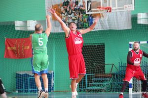 Великолучане — серебряные призеры межрегионального турнира ветеранов баскетбола (ФОТО)