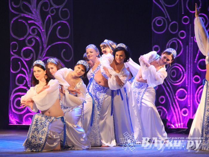 В ДК им. Ленина состоялся отчетный концерт студии восточного танца «Восточные сладости» (фото)
