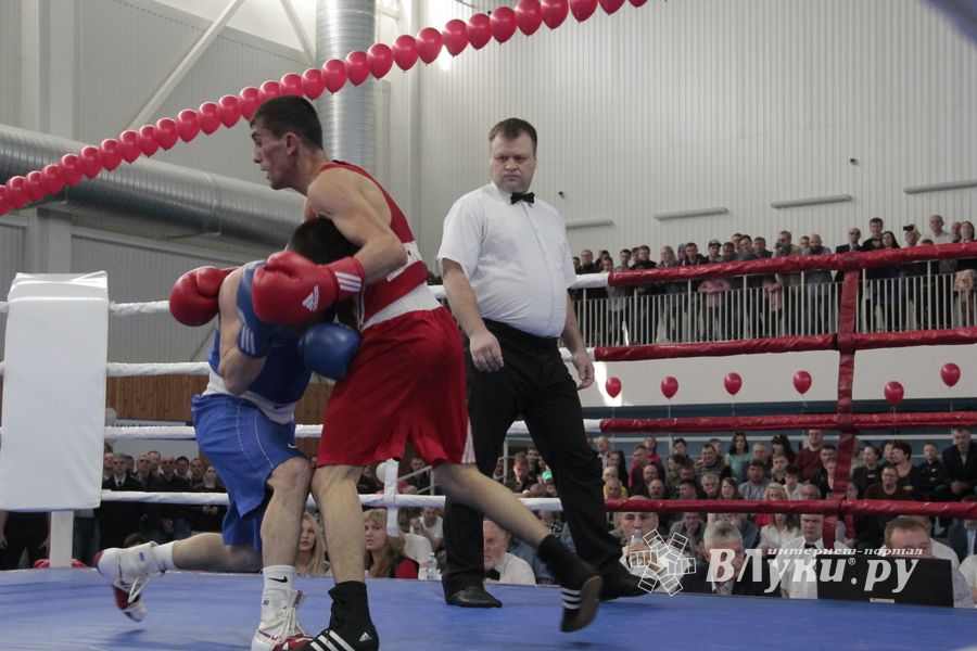 Матчевая встреча по боксу Великие Луки —Псков — Грозный (ФОТО)