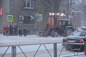 Великие Луки заносит снегом (фото)