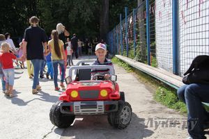 ​В Великих Луках сказочный «Праздник мороженого» подарил радость детям