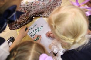 В школе №13 прошёл конкурс «А ну-ка, девочки!» (ФОТО)