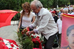 В Великих Луках проходит День памяти и скорби (ФОТО)