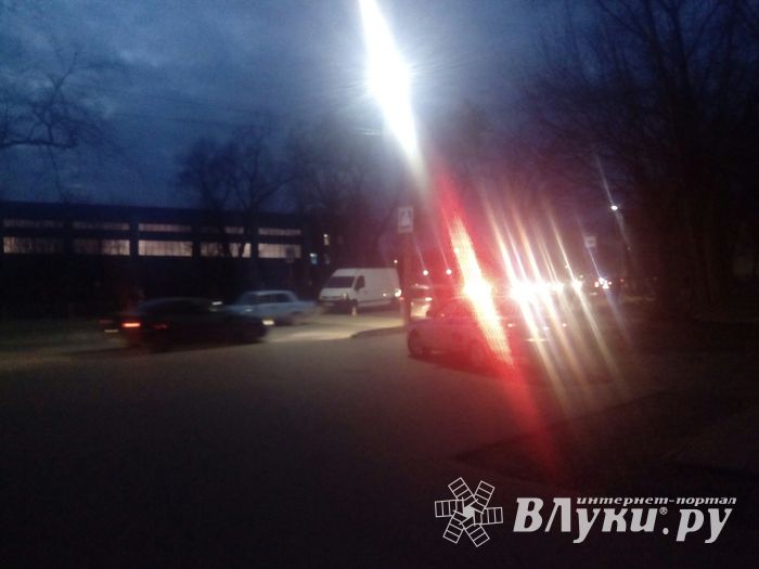 В Великих Луках произошло ДТП на улице Ботвина (ФОТО)