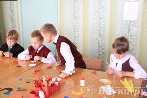 Великолукских лицеистов посвятили в «Маленькие мастера»