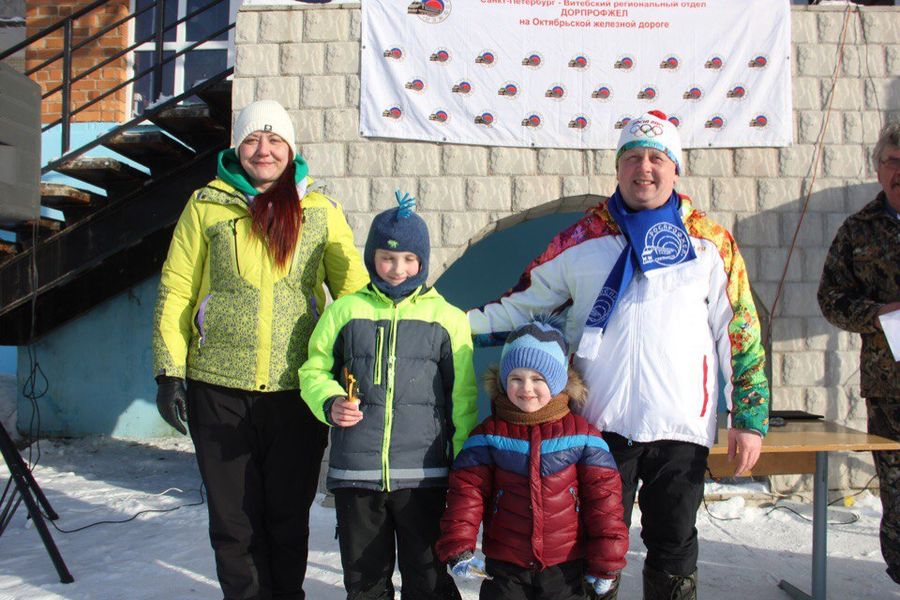 Команда железнодорожников из Великих Лук заняла первое место в соревновании по подледному рыболовству (ФОТО)