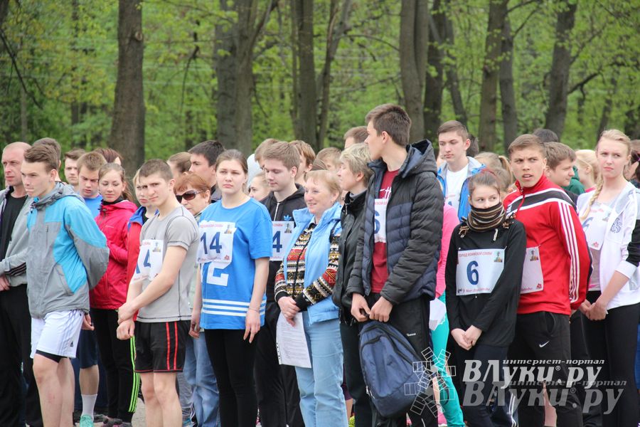 В Великих Луках прошла весенняя городская эстафета (фото)