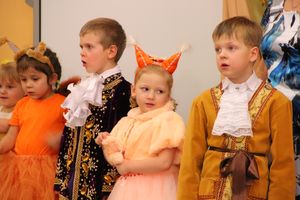 В Великие Луки пришла пора новогодних утренников (ФОТО)