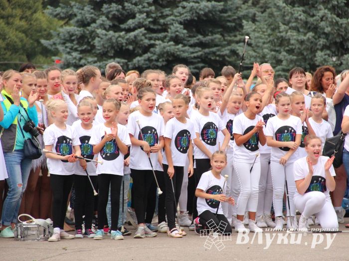 Лучшие мажоретки и барабанщицы награждены (ФОТО)