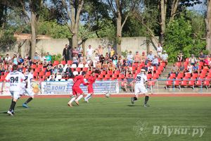  «Луки-Энергия» уступила в домашнем матче петербургской «Звезде» (фото)