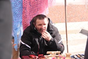 В Великих Луках проходит Весенняя ярмарка