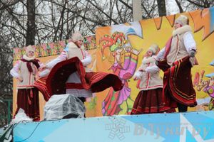 В Великих Луках встретили Масленицу