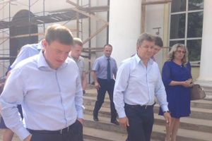 Андрей Тучак посетил Драматический театр в Великих Луках (ФОТО)