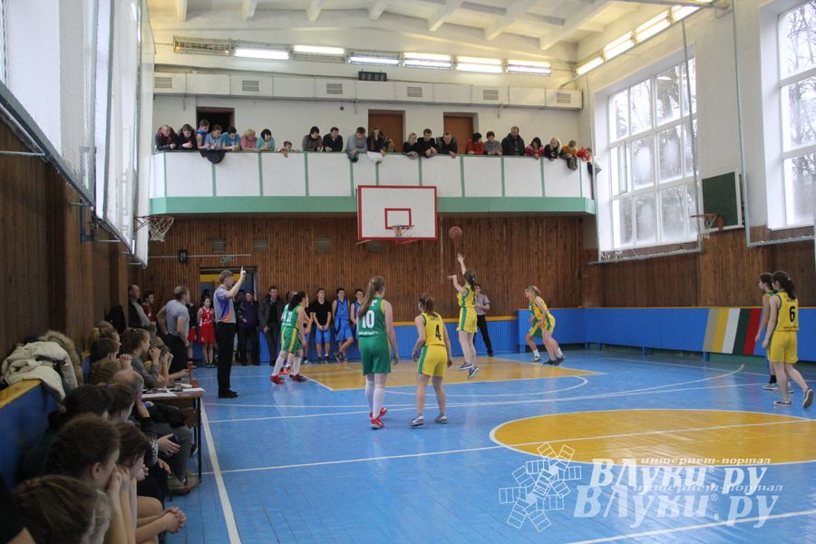 Великолучанки заняли первое место в дивизиональной игре «КЭС-Баскет» (фото)