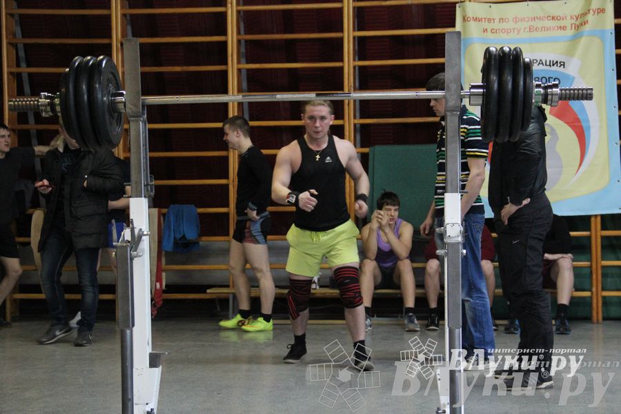 Первенство города Великие Луки по пауэрлифтингу и жиму лежа