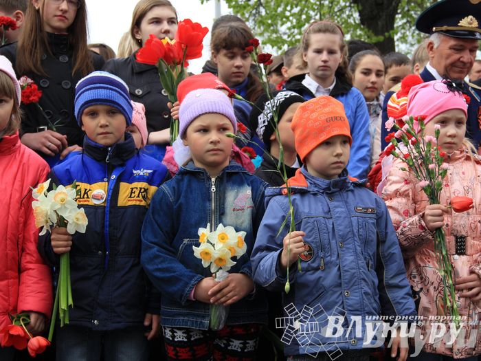 В Великих Луках почтили память погибших в Великой Отечественной войне