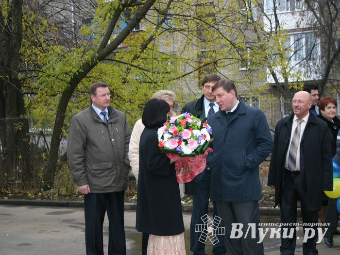 Губернатор области принял участие в торжественной церемонии открытия нового детского сада (ФОТО)