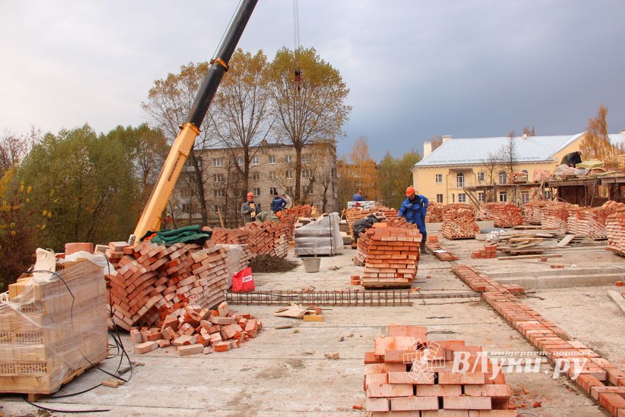Новую школу на Гагарина в Великих Луках начинят технологиями (ФОТО)