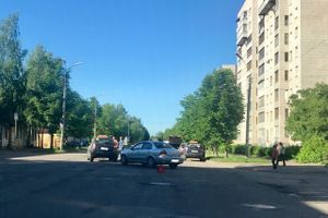 Из-за ДТП затруднено движение (ФОТО)