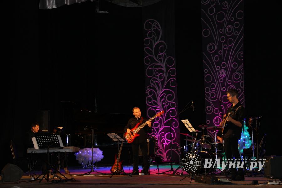В Великих Луках состоялся концерт «Рождественский джаз» (фото)
