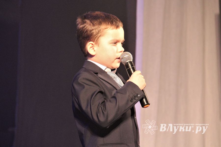 Юные артисты ГДК им. Ленина отметили «Мамин день» (ФОТО)