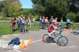 Большой спортивный праздник в Великих Луках (ФОТО)