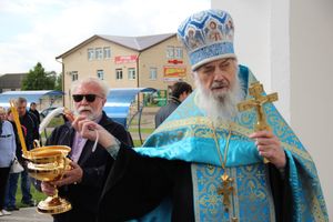 Новую часовню Покрова Богоматери освятили сегодня в заречном районе Великих Лук (ФОТО)