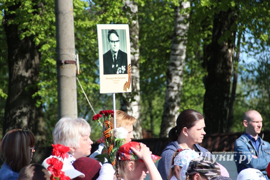 Юные великолучане почтили память бойцов Великой войны (ФОТО)