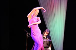 Музыканты De Las Llamas на сцене ДК ЛК 