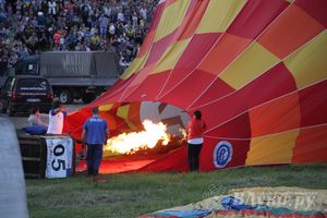 В Великих Луках открылась Международная юбилейная встреча воздухоплавателей (фото)