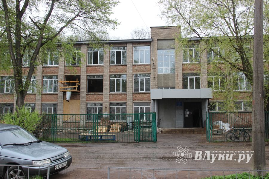 В школе №17 полных ходом идёт ремонт (ФОТО)