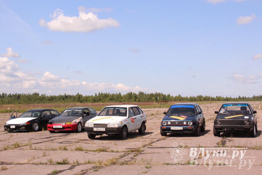 Под Великими Луками прошел второй этап Чемпионата по Drag Racing (фото)