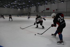 Два зоккейных матча прошли в Великих Луках в рамках Чемпионата города (ФОТО)