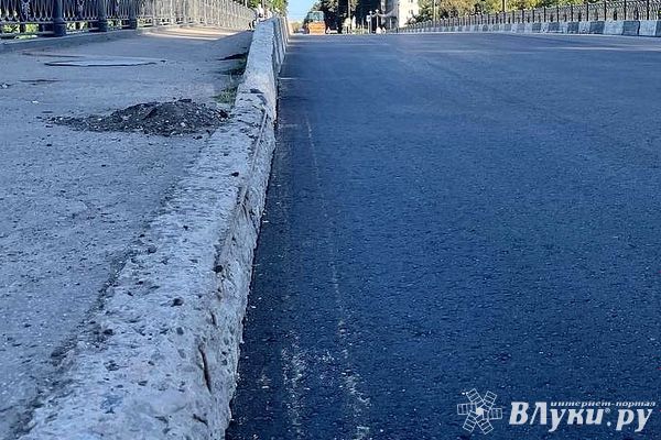 В Великих Луках временно изменится схема движения на проспекте Ленина